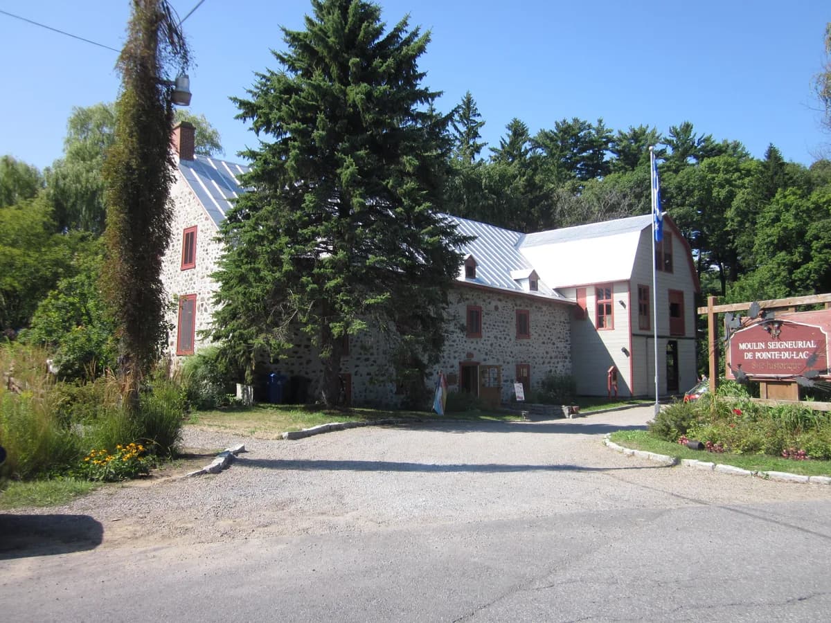 Pointe-du-Lac Seigneurial Mill